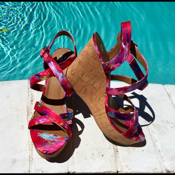 BP Shoes - Beautiful Wedge Sandals
